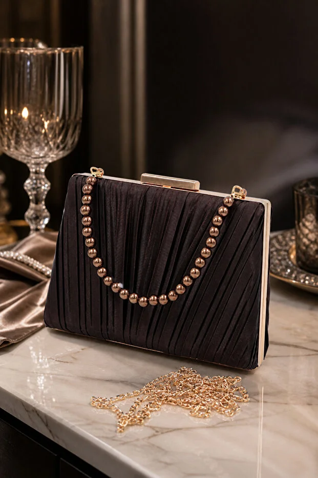 Women's Stylish Evening Dress Hand and Shoulder Bag with Chain Strap, Elegant Design, Suitable for Special Occasions