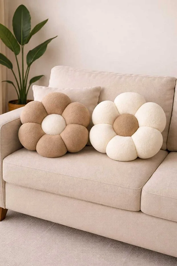CHIZGY Soft Plush 2-Piece Daisy Decorative Pillow, Antiallergic, Imported Fabric, Spring Elegance Throw Pillow Cushion Brown