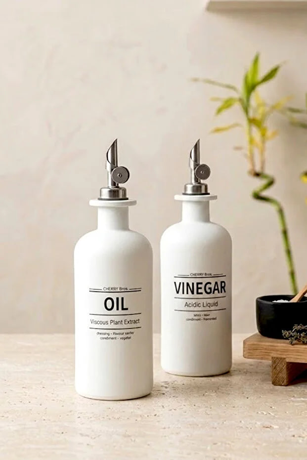 Kitchen Life Set of 2 Smart Automatic Covered Glass Oil and Vinegar Set 500 ml - Nordic White Oil Pot Set
